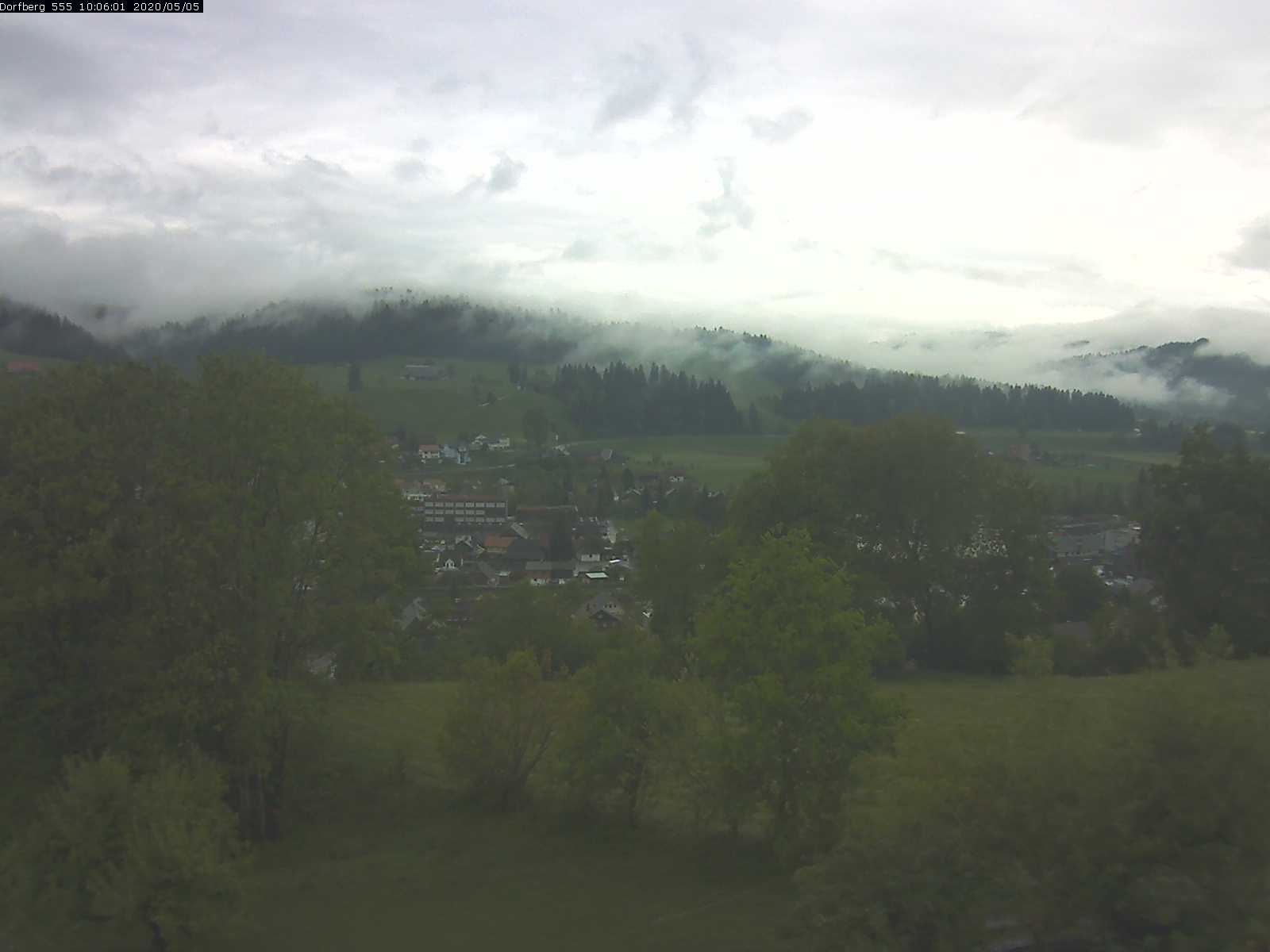 Webcam-Bild: Aussicht vom Dorfberg in Langnau 20200505-100601
