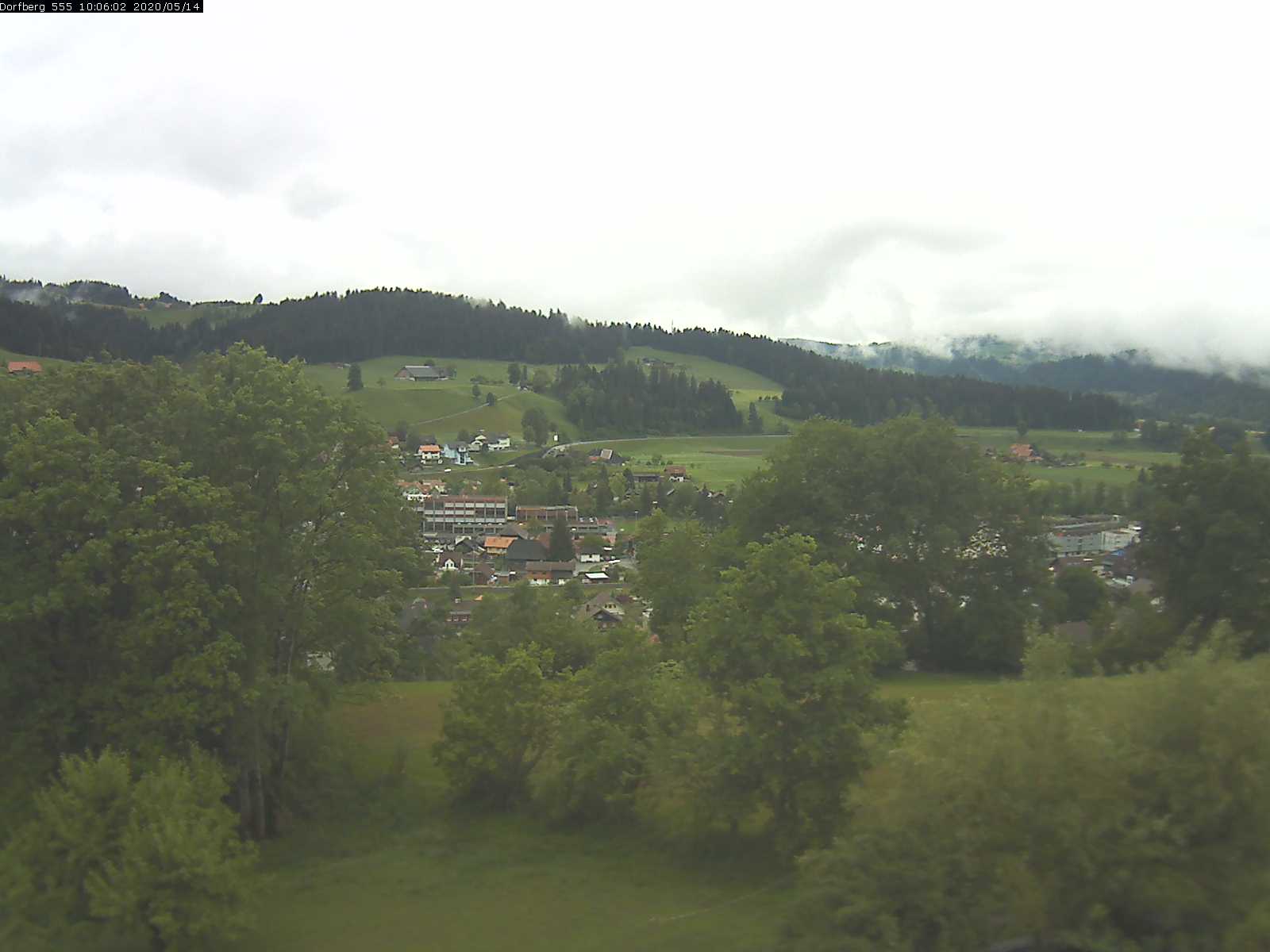 Webcam-Bild: Aussicht vom Dorfberg in Langnau 20200514-100601