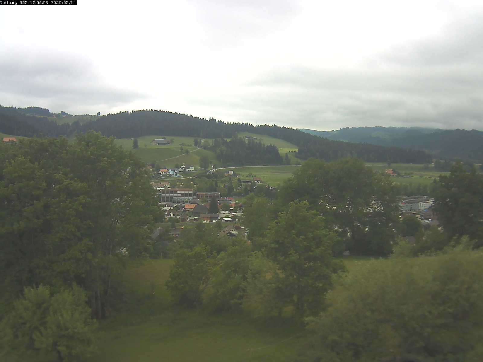 Webcam-Bild: Aussicht vom Dorfberg in Langnau 20200514-150601