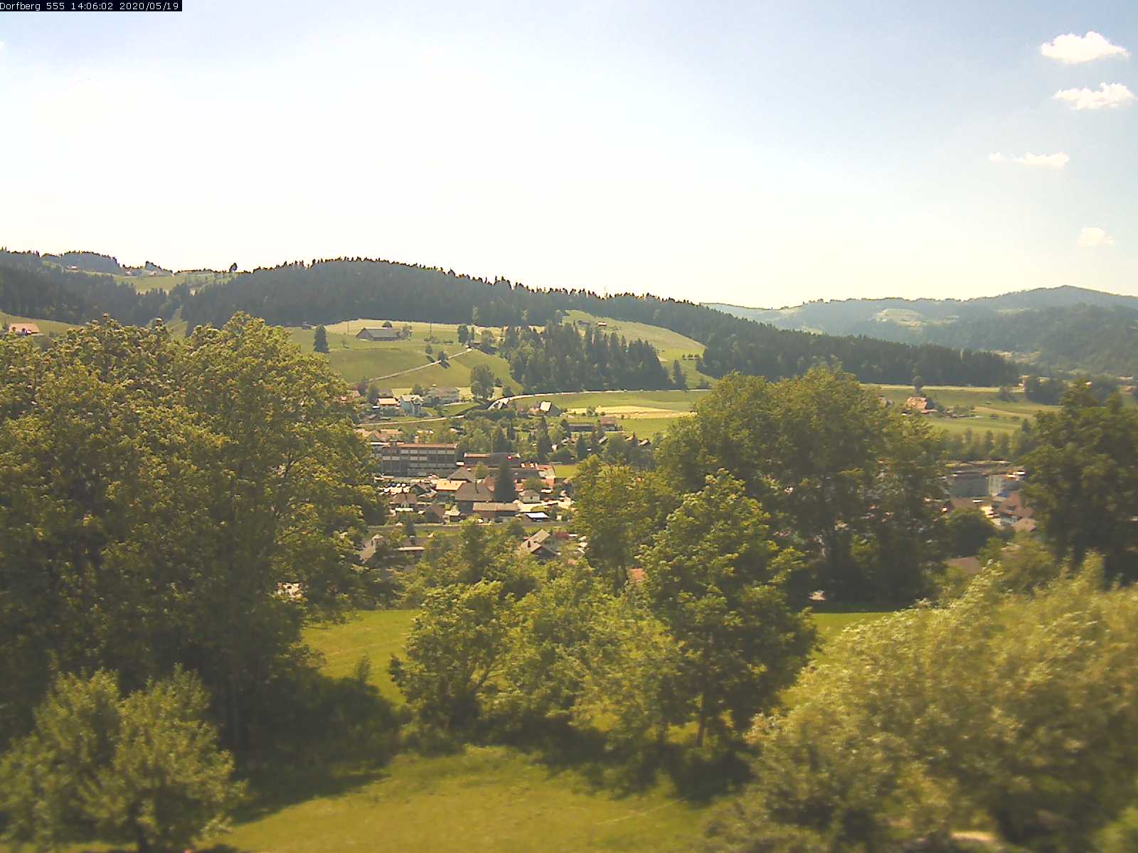 Webcam-Bild: Aussicht vom Dorfberg in Langnau 20200519-140601