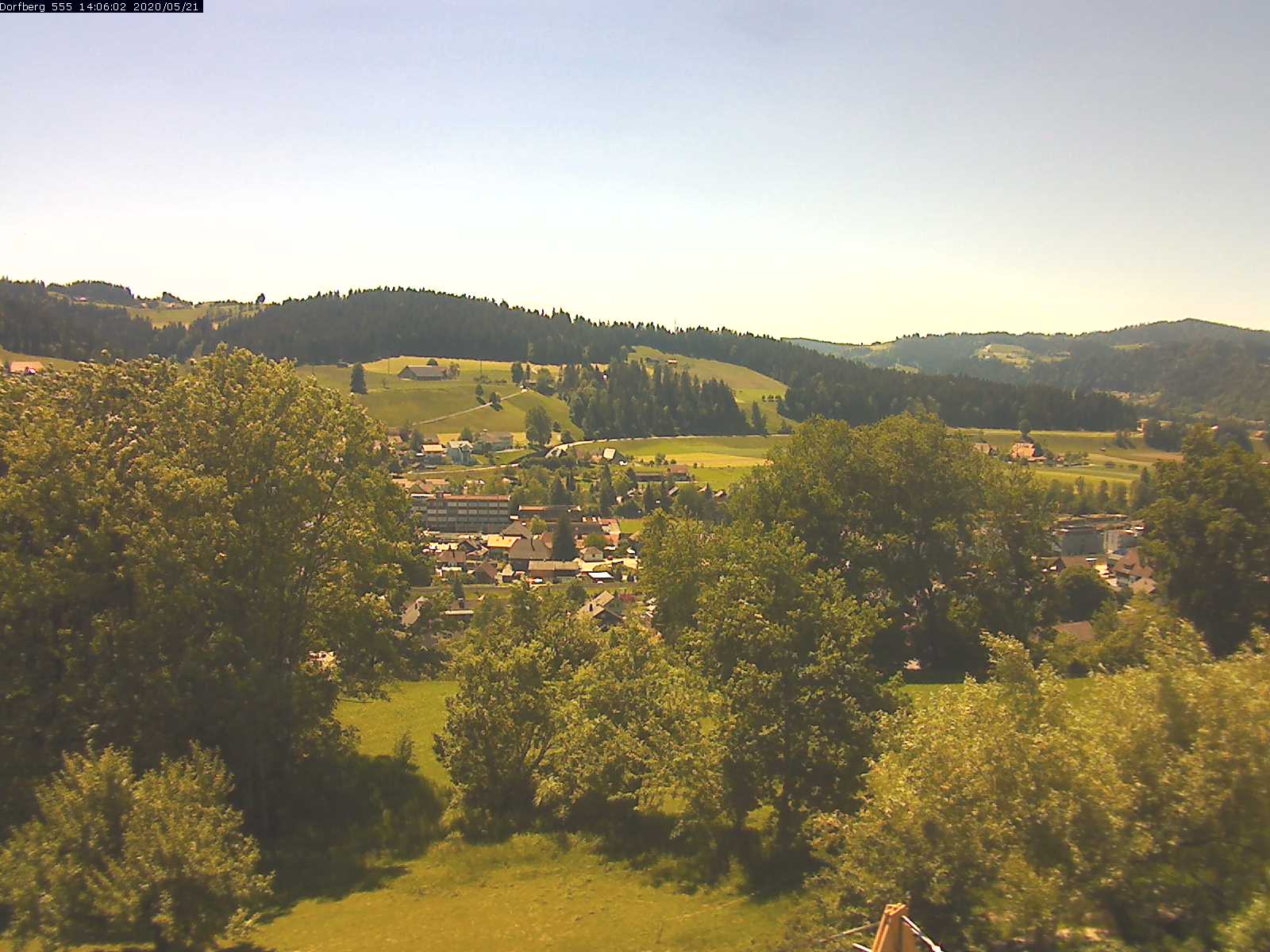 Webcam-Bild: Aussicht vom Dorfberg in Langnau 20200521-140601