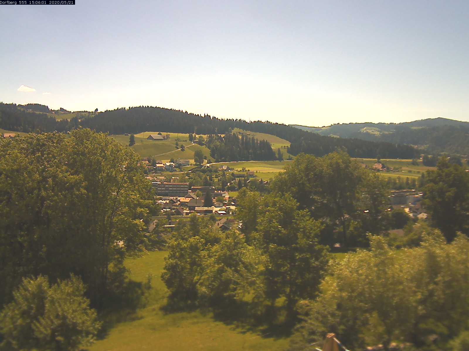 Webcam-Bild: Aussicht vom Dorfberg in Langnau 20200521-150601