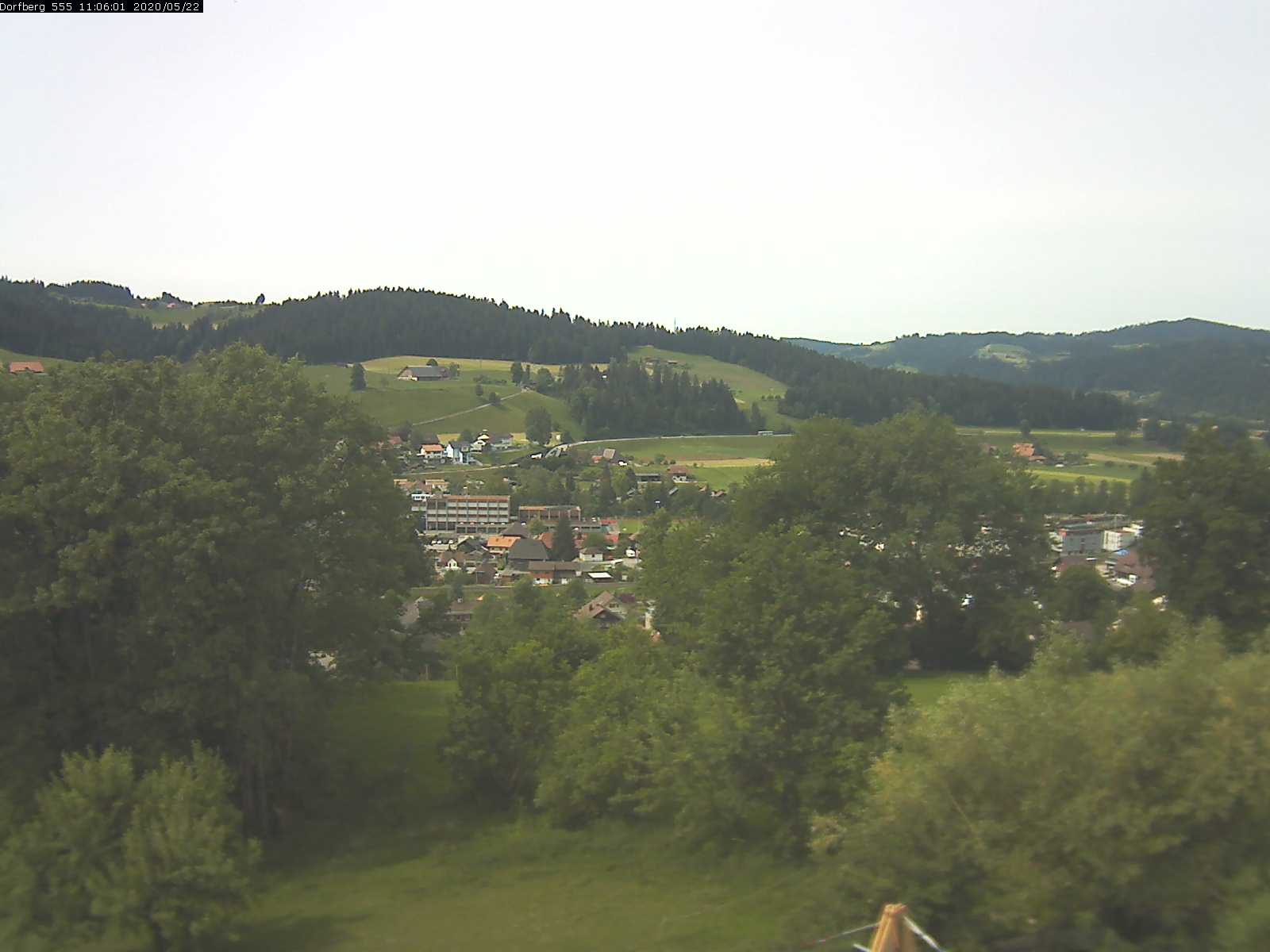 Webcam-Bild: Aussicht vom Dorfberg in Langnau 20200522-110601