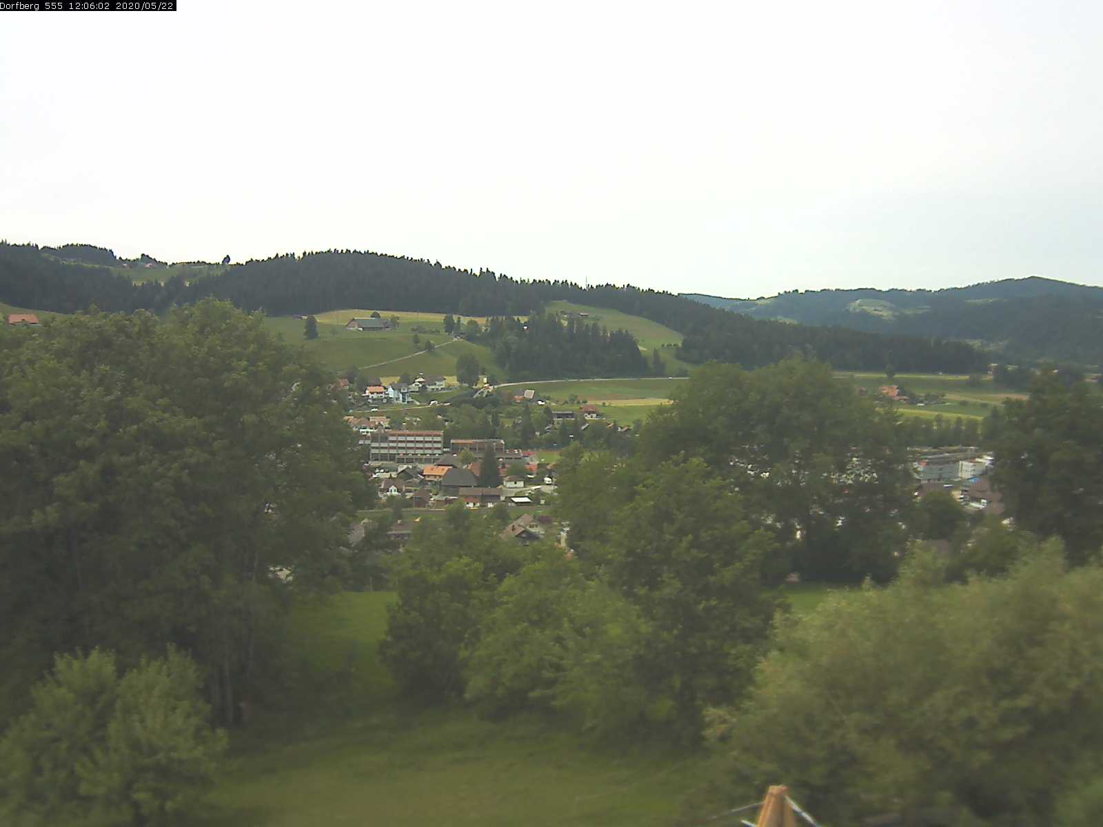 Webcam-Bild: Aussicht vom Dorfberg in Langnau 20200522-120601