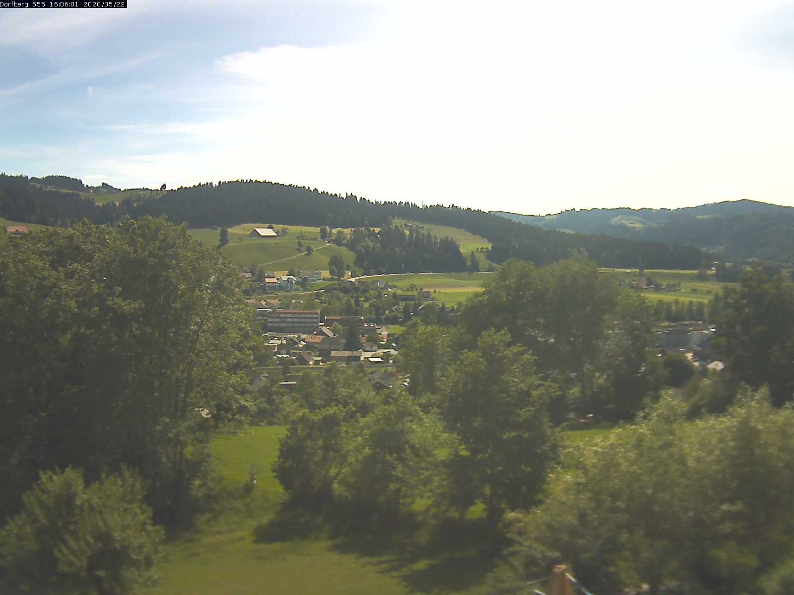 Webcam-Bild: Aussicht vom Dorfberg in Langnau 20200522-160601
