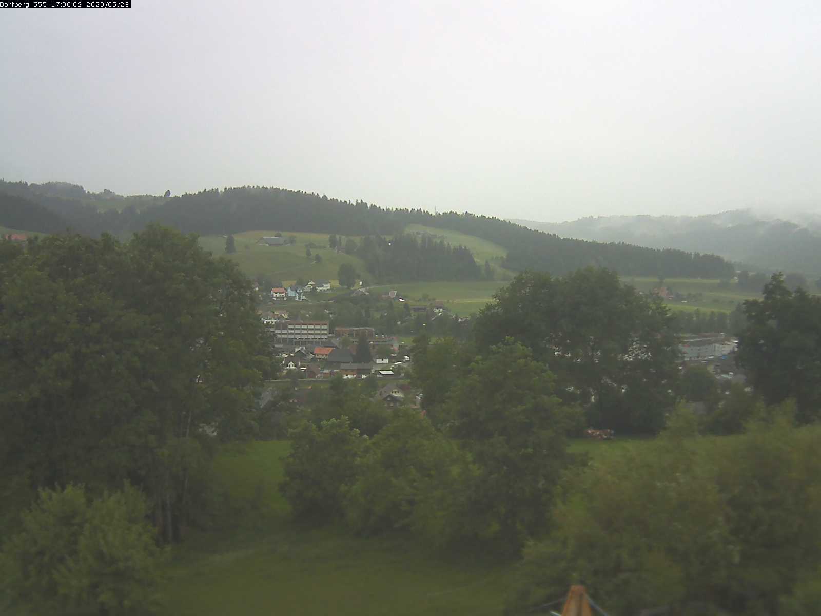 Webcam-Bild: Aussicht vom Dorfberg in Langnau 20200523-170601