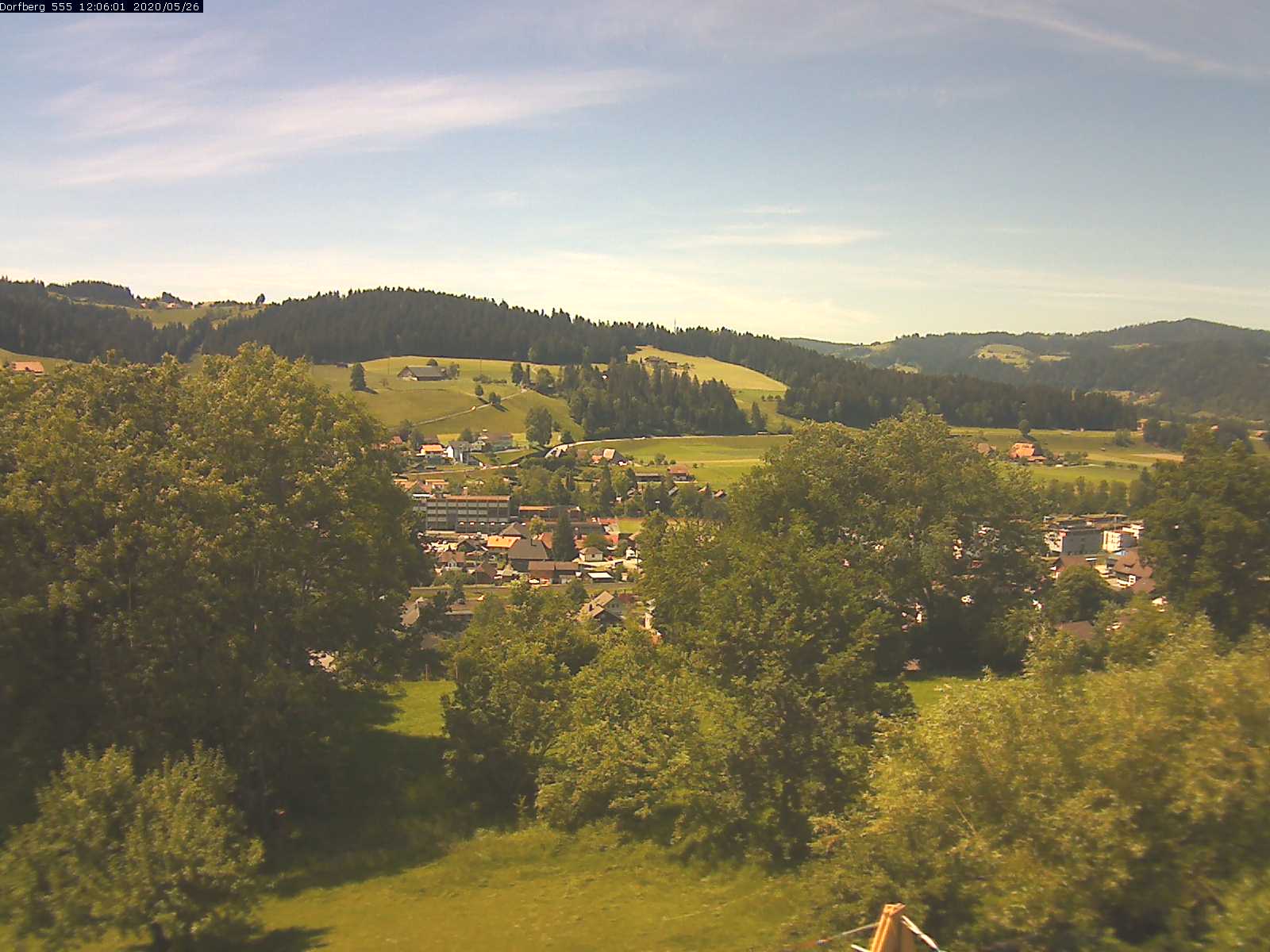 Webcam-Bild: Aussicht vom Dorfberg in Langnau 20200526-120601