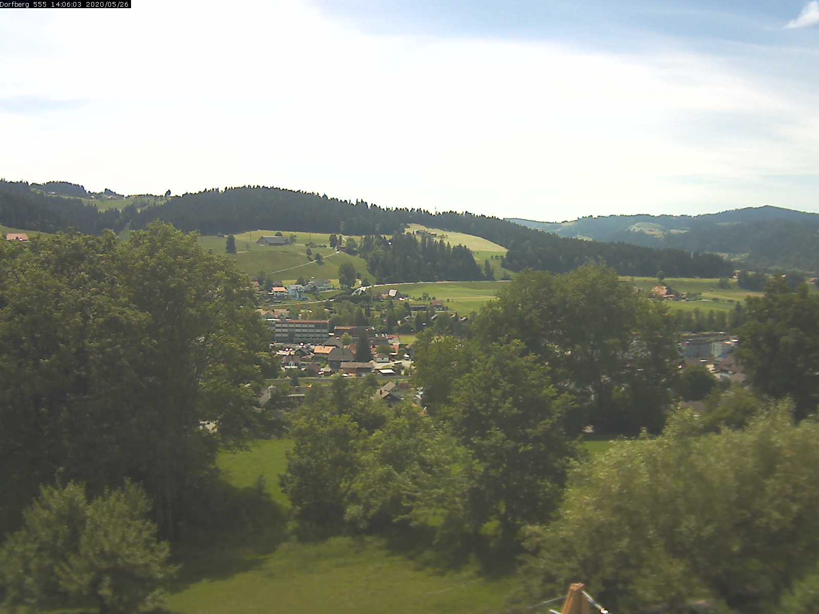 Webcam-Bild: Aussicht vom Dorfberg in Langnau 20200526-140601
