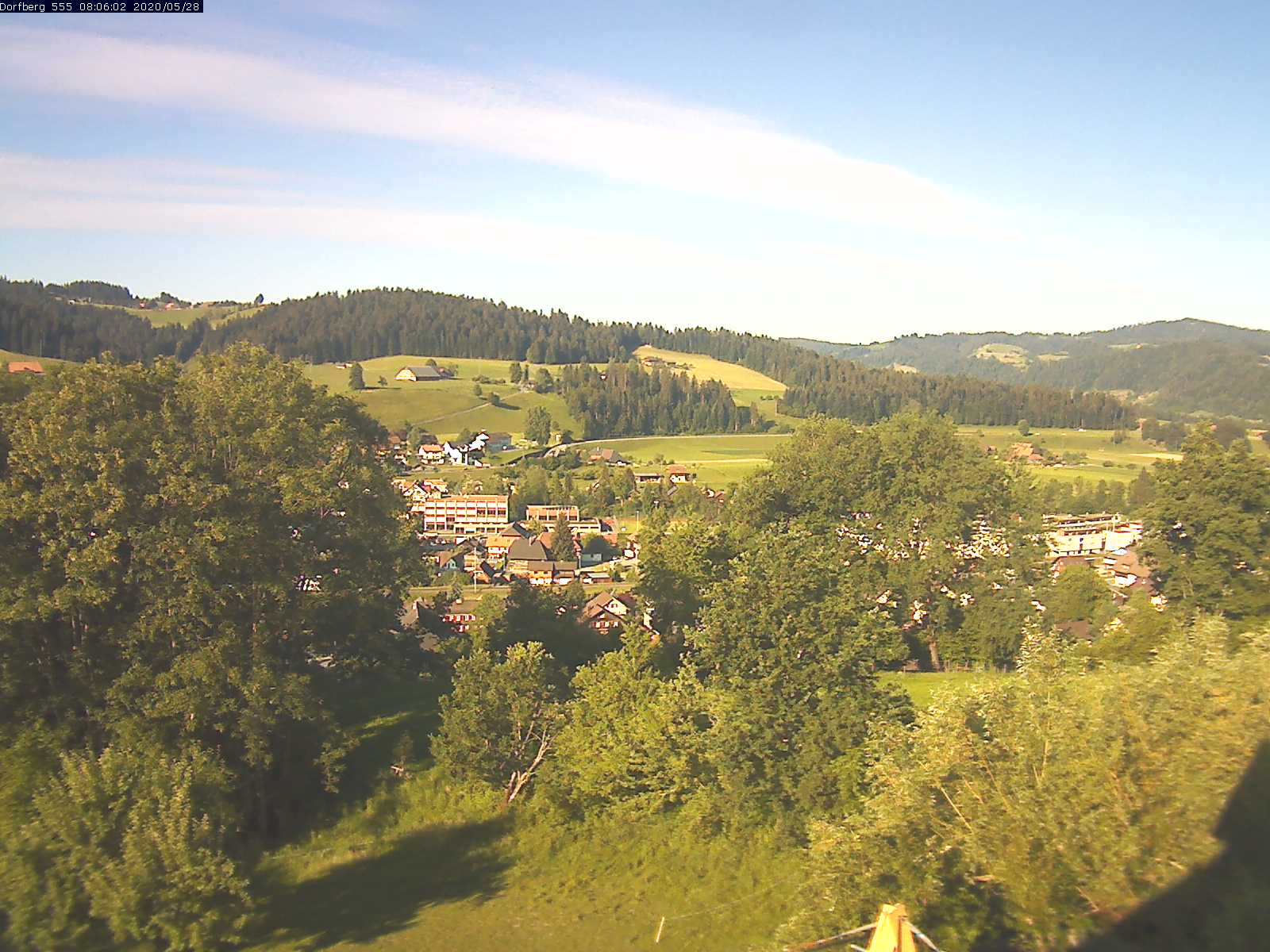 Webcam-Bild: Aussicht vom Dorfberg in Langnau 20200528-080601