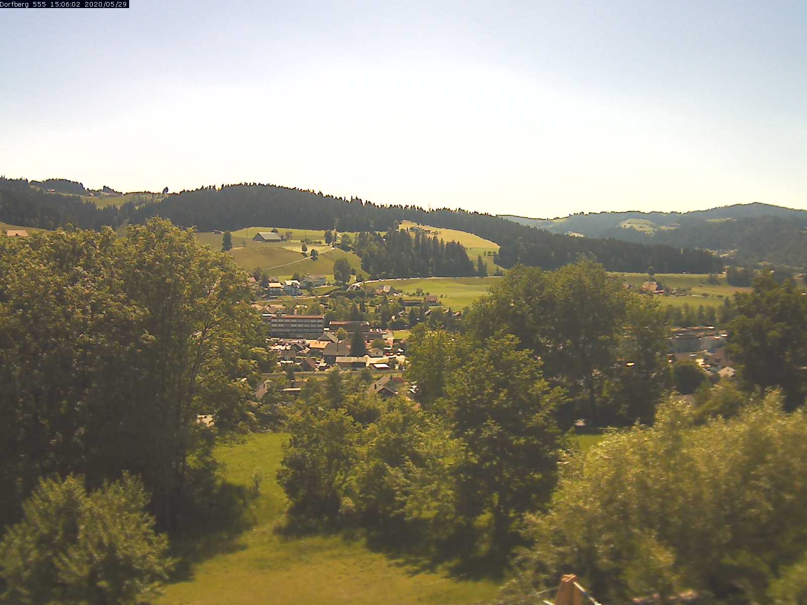 Webcam-Bild: Aussicht vom Dorfberg in Langnau 20200529-150601