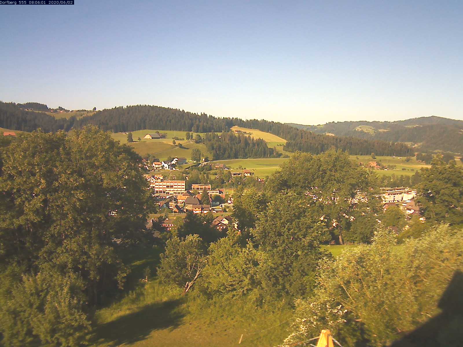 Webcam-Bild: Aussicht vom Dorfberg in Langnau 20200602-080601
