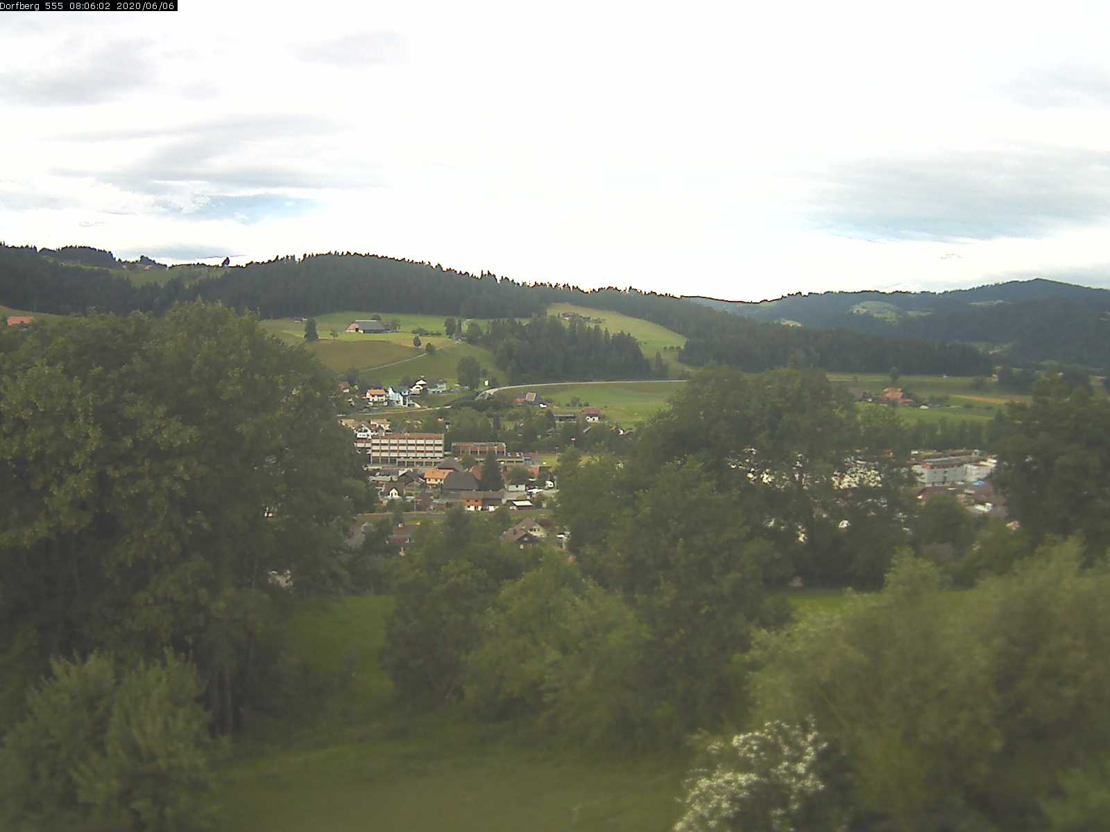Webcam-Bild: Aussicht vom Dorfberg in Langnau 20200606-080601
