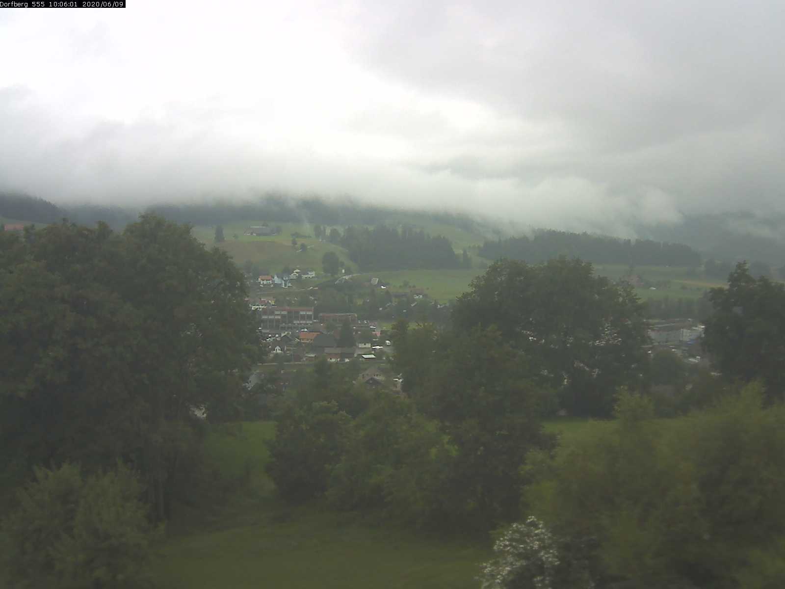 Webcam-Bild: Aussicht vom Dorfberg in Langnau 20200609-100601