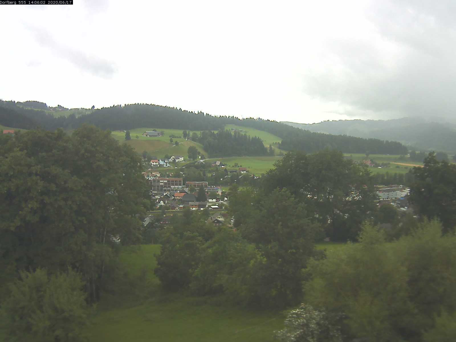 Webcam-Bild: Aussicht vom Dorfberg in Langnau 20200617-140602