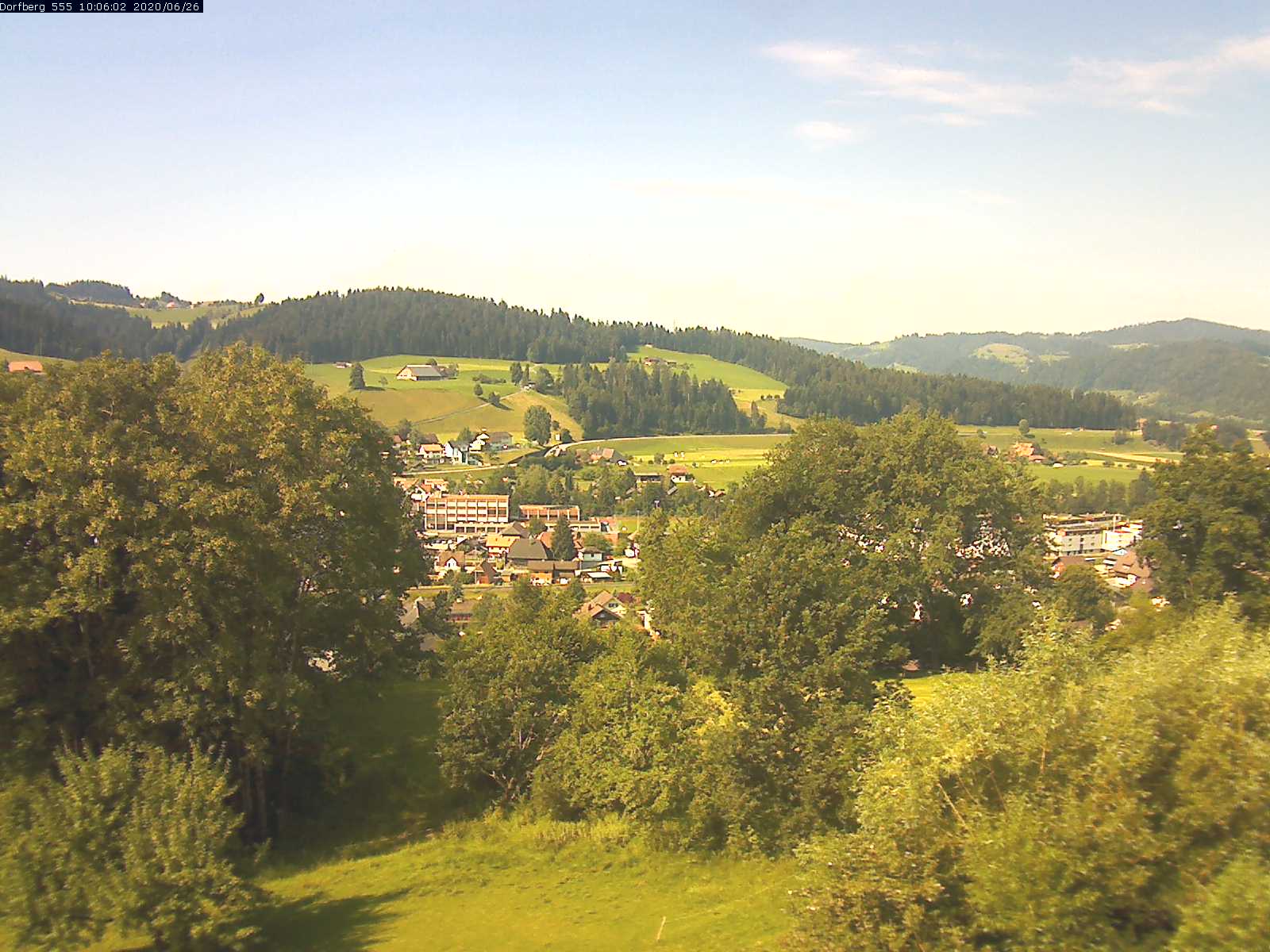Webcam-Bild: Aussicht vom Dorfberg in Langnau 20200626-100601
