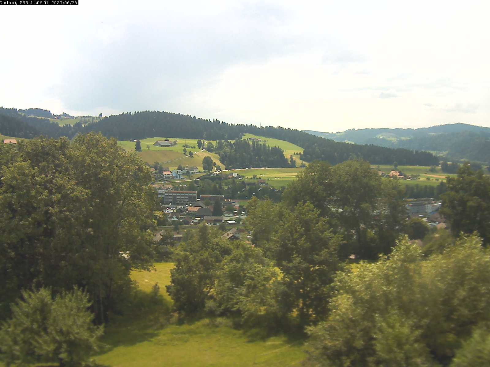 Webcam-Bild: Aussicht vom Dorfberg in Langnau 20200626-140601