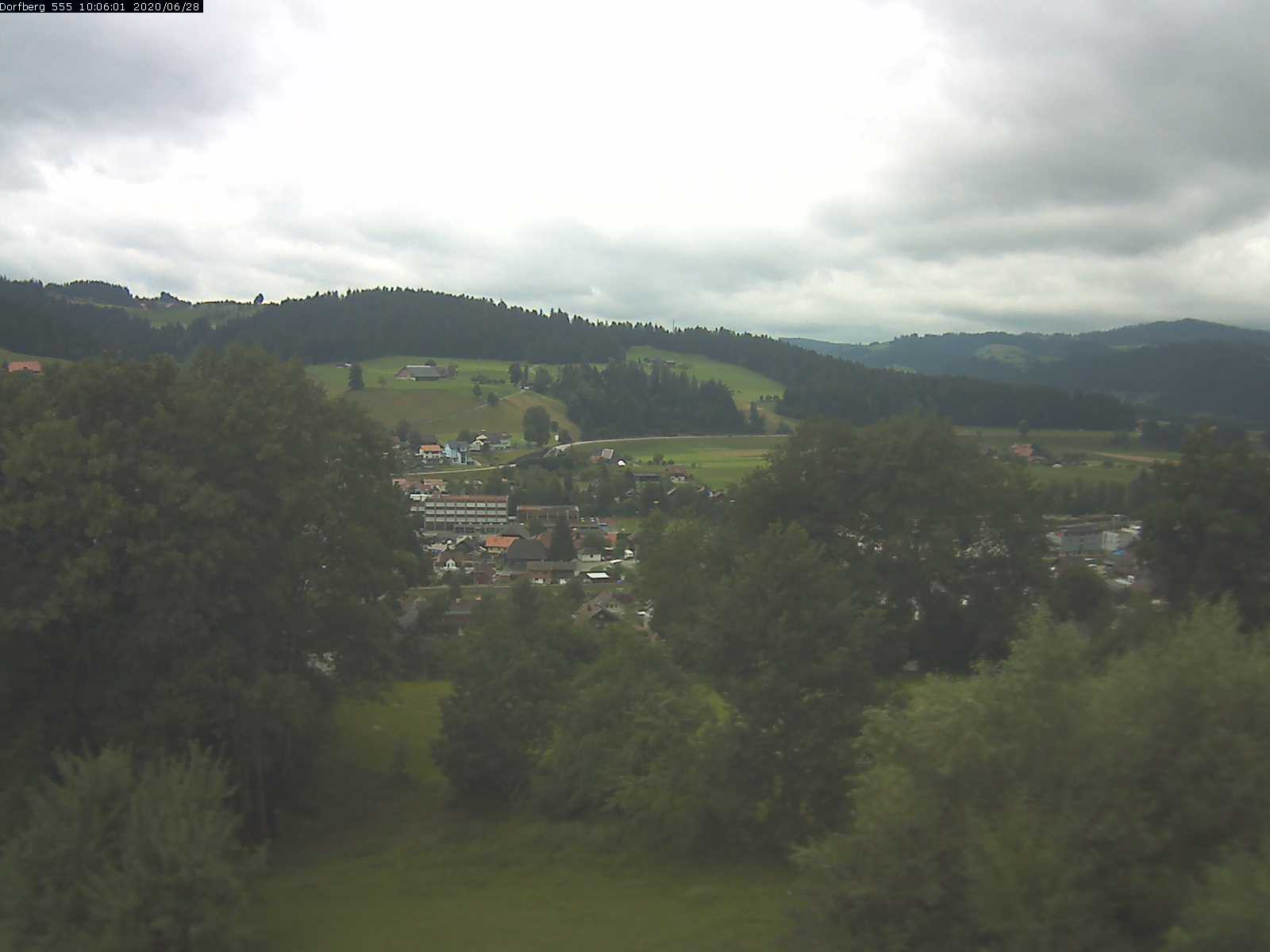 Webcam-Bild: Aussicht vom Dorfberg in Langnau 20200628-100601