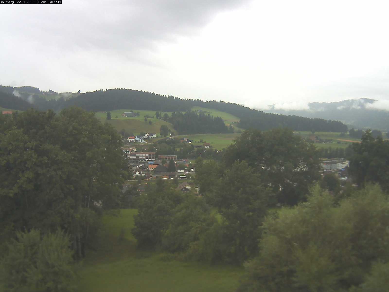 Webcam-Bild: Aussicht vom Dorfberg in Langnau 20200703-090601