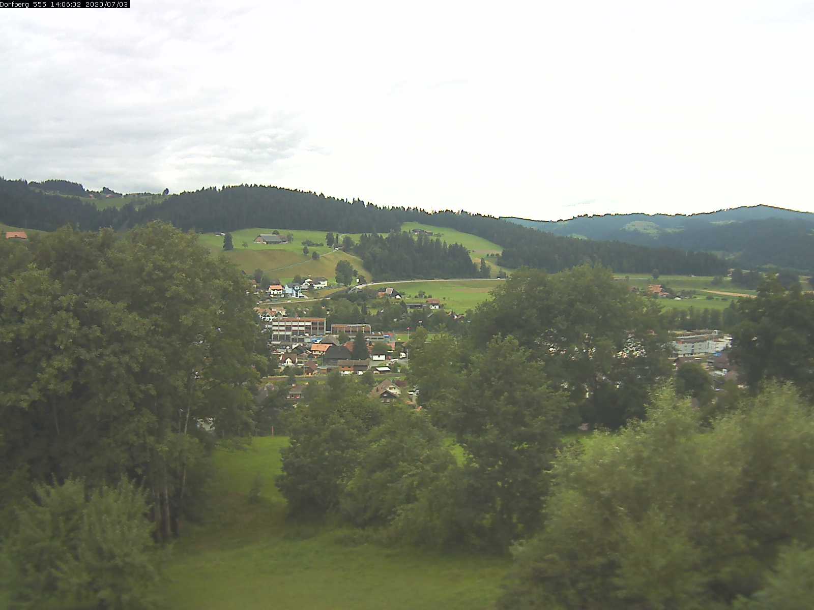 Webcam-Bild: Aussicht vom Dorfberg in Langnau 20200703-140601