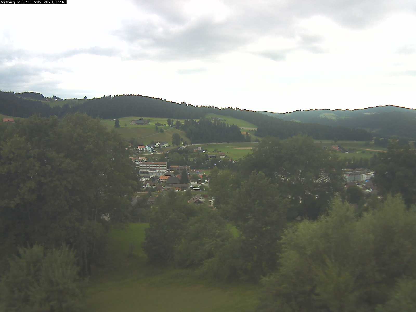 Webcam-Bild: Aussicht vom Dorfberg in Langnau 20200706-180601