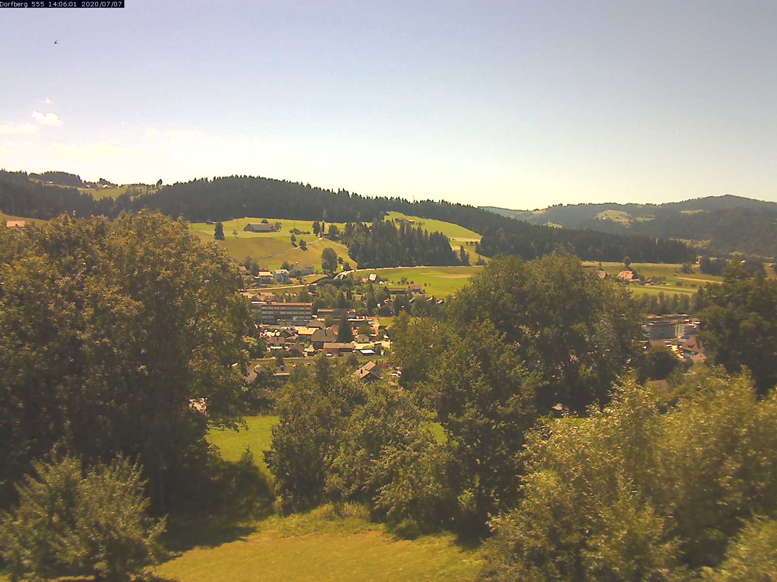 Webcam-Bild: Aussicht vom Dorfberg in Langnau 20200707-140601