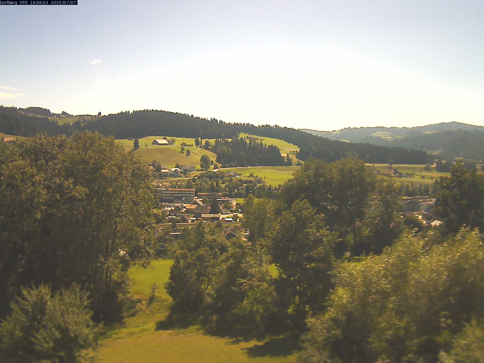 Webcam-Bild: Aussicht vom Dorfberg in Langnau 20200707-160601