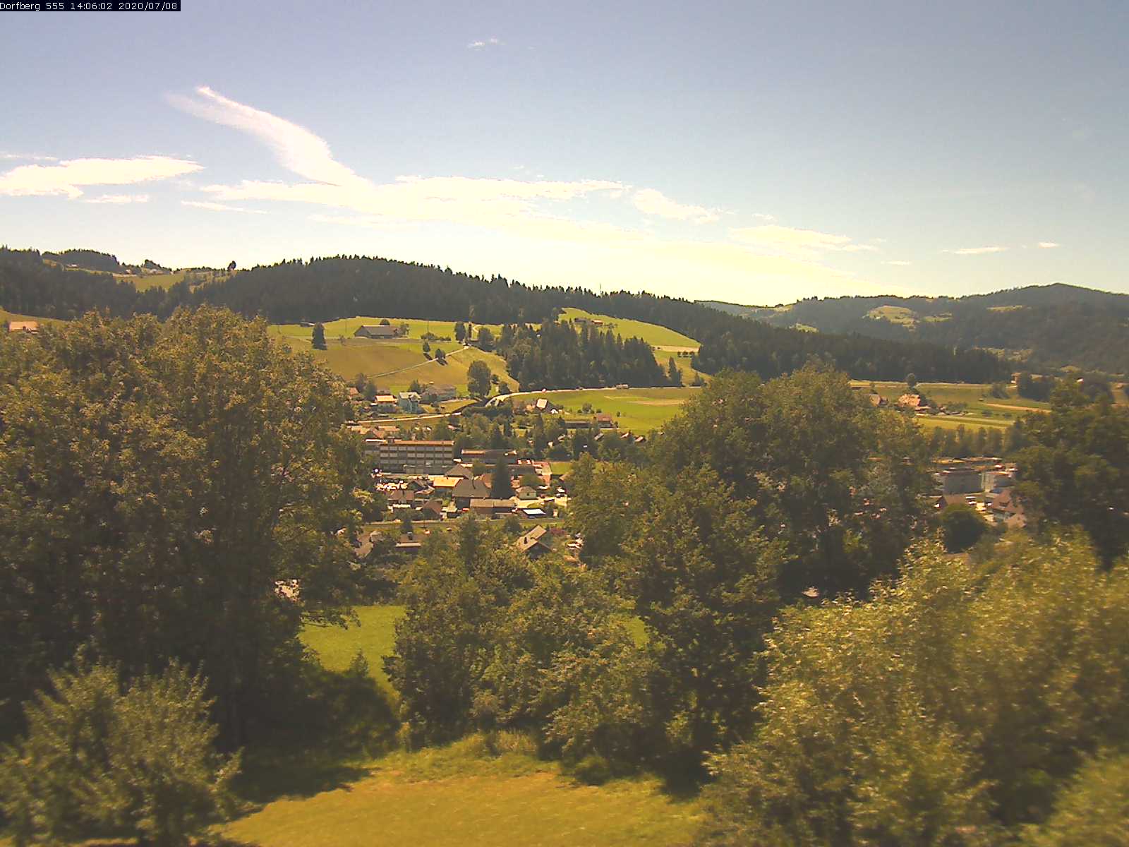Webcam-Bild: Aussicht vom Dorfberg in Langnau 20200708-140601