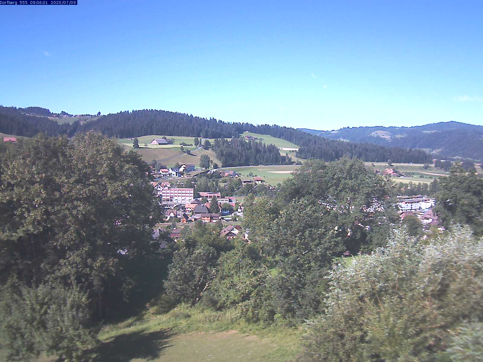 Webcam-Bild: Aussicht vom Dorfberg in Langnau 20200709-090601