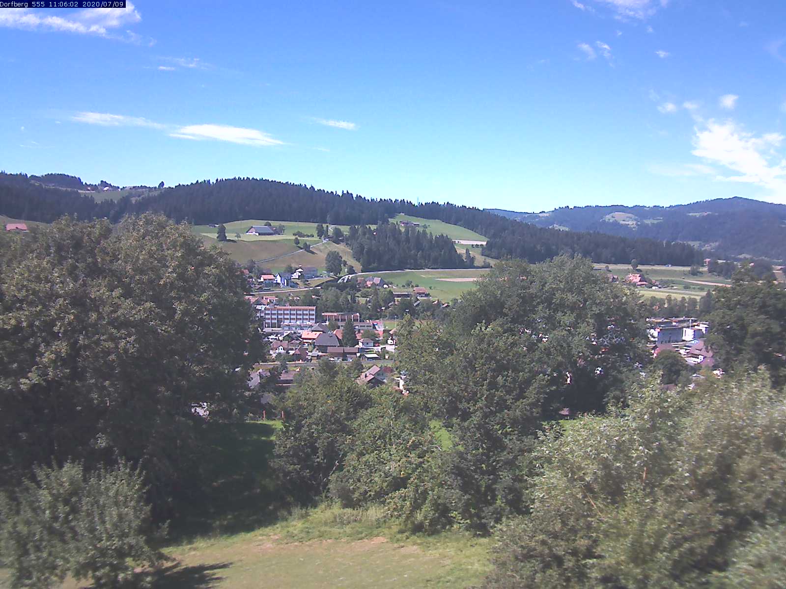 Webcam-Bild: Aussicht vom Dorfberg in Langnau 20200709-110601