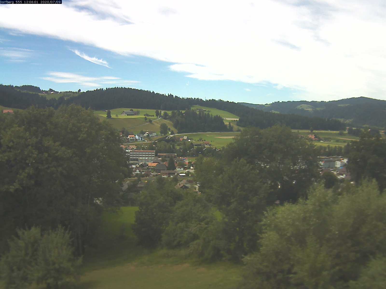 Webcam-Bild: Aussicht vom Dorfberg in Langnau 20200709-120601