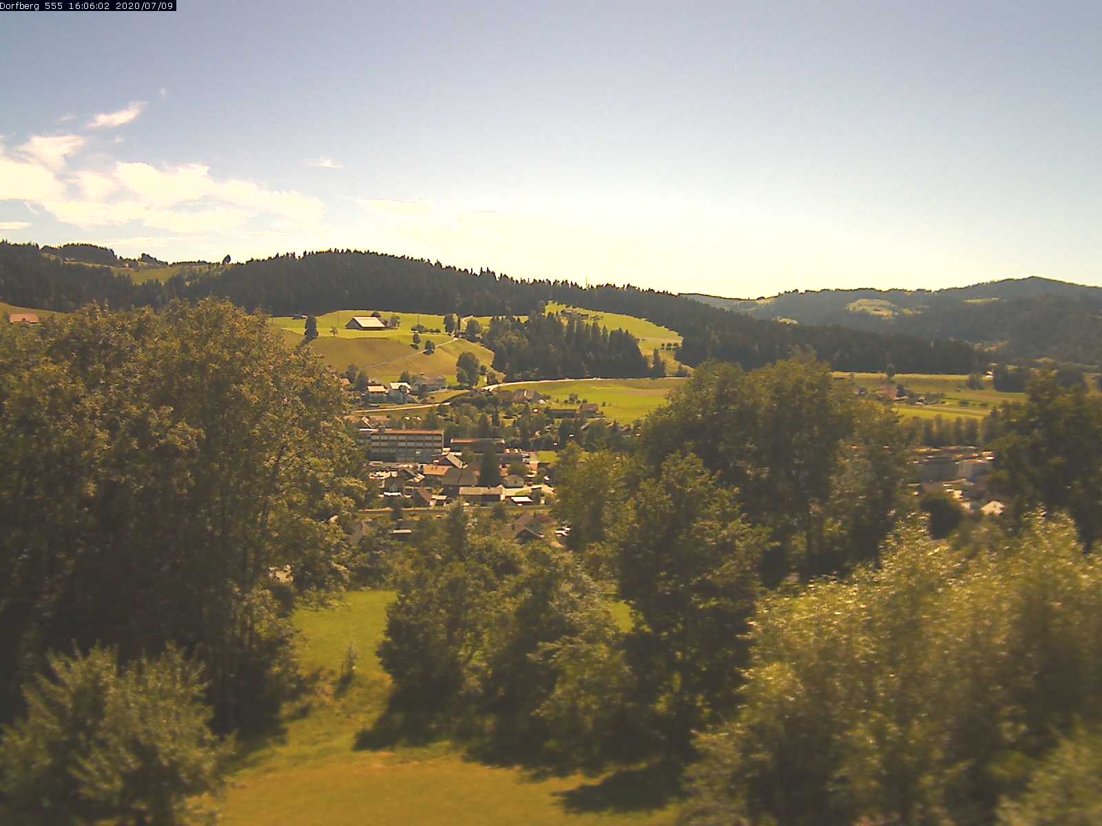 Webcam-Bild: Aussicht vom Dorfberg in Langnau 20200709-160601