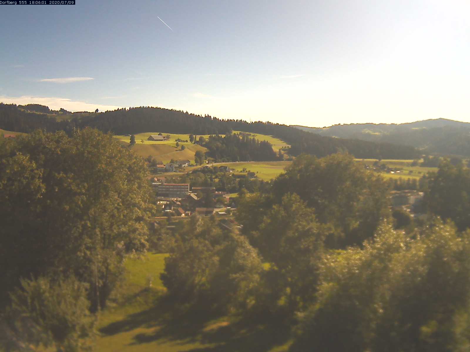 Webcam-Bild: Aussicht vom Dorfberg in Langnau 20200709-180601