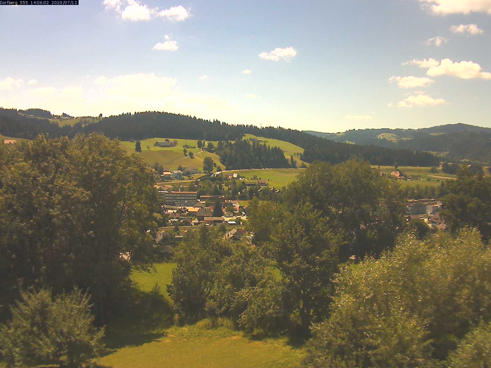 Webcam-Bild: Aussicht vom Dorfberg in Langnau 20200712-140601