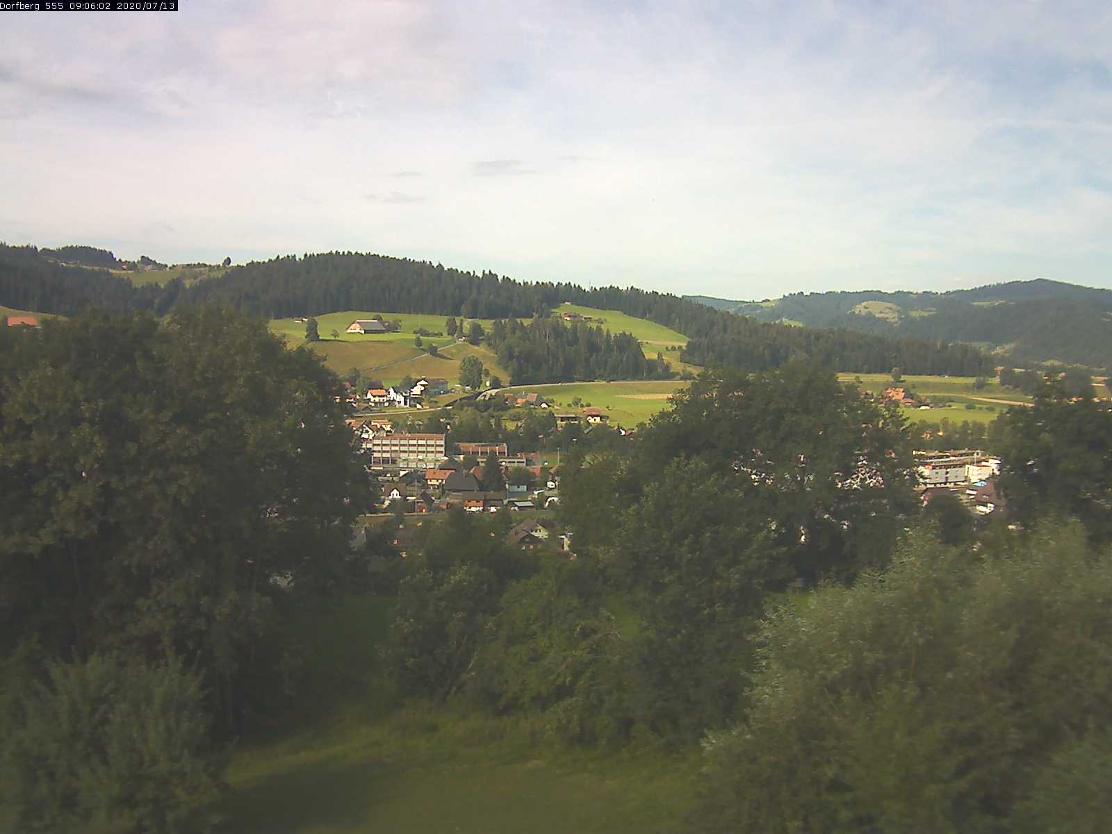 Webcam-Bild: Aussicht vom Dorfberg in Langnau 20200713-090601