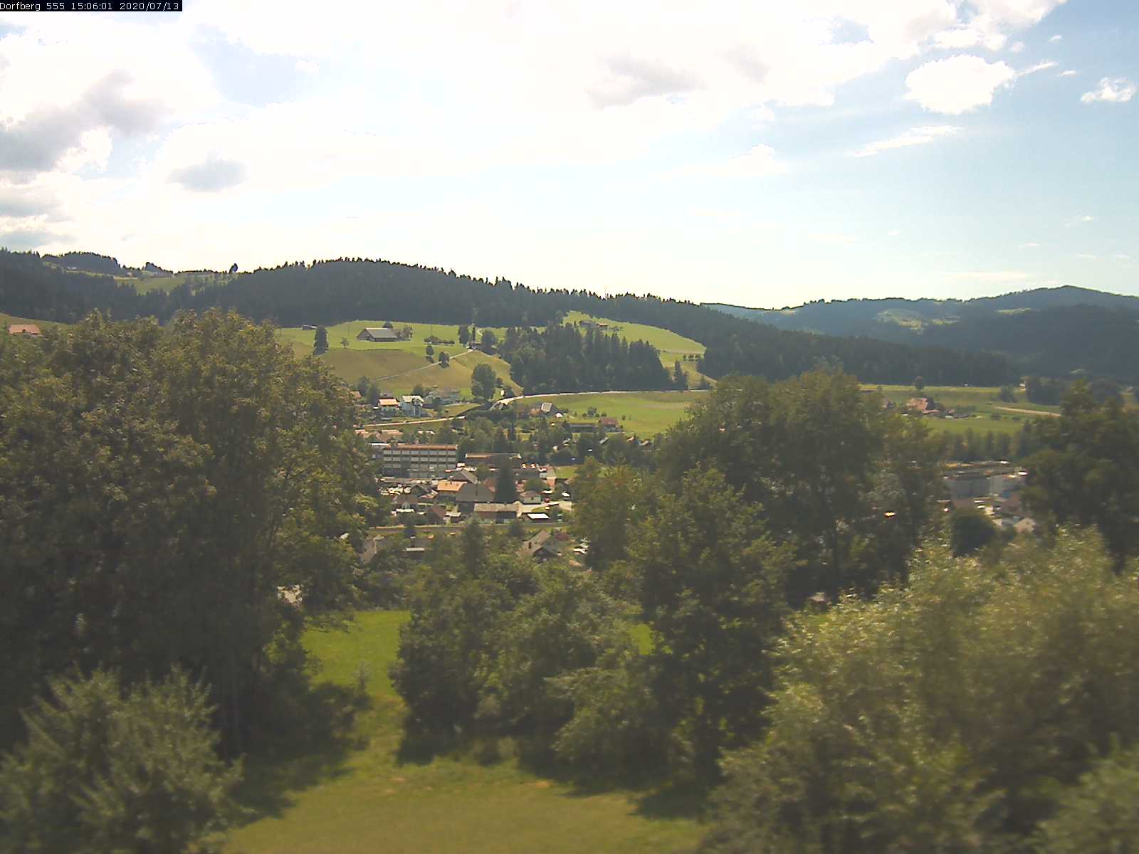Webcam-Bild: Aussicht vom Dorfberg in Langnau 20200713-150601