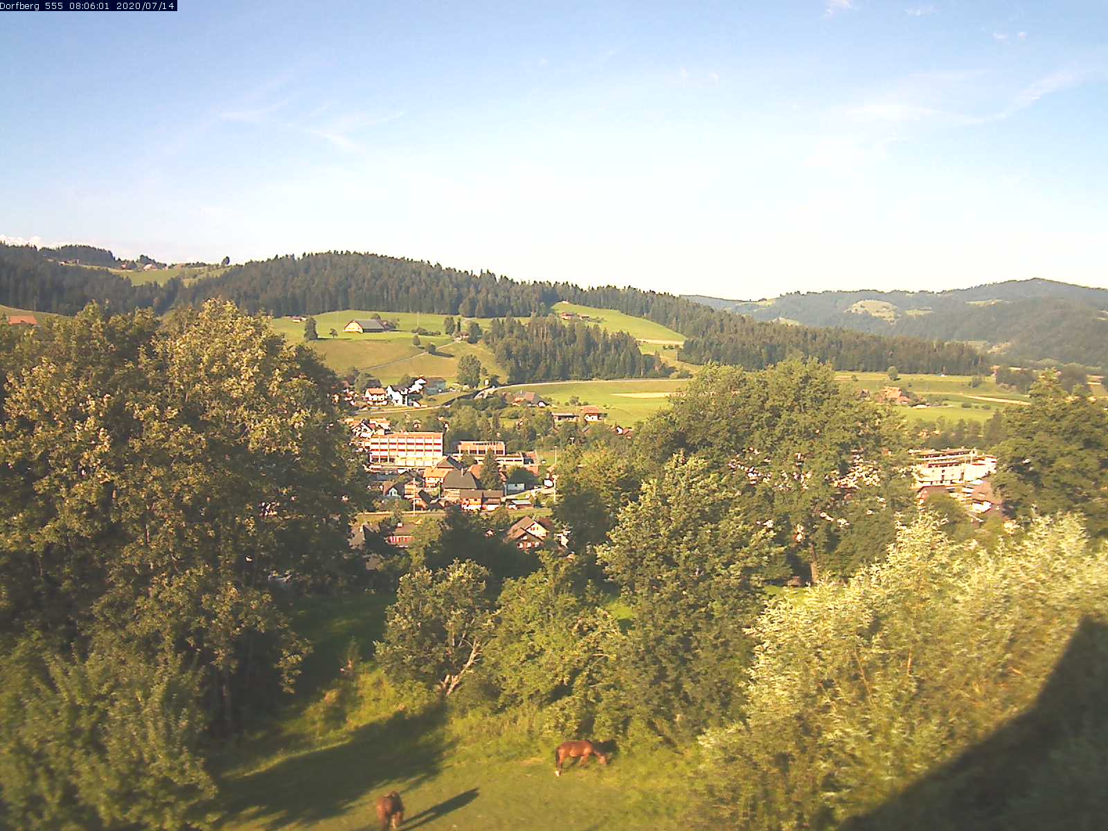 Webcam-Bild: Aussicht vom Dorfberg in Langnau 20200714-080601