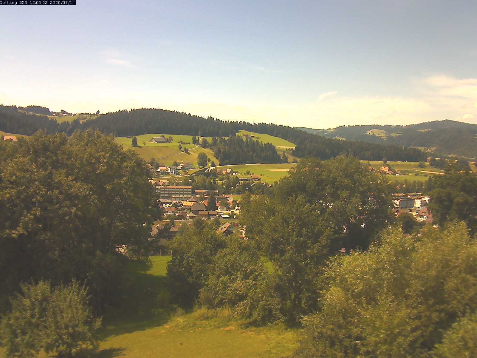 Webcam-Bild: Aussicht vom Dorfberg in Langnau 20200714-120601