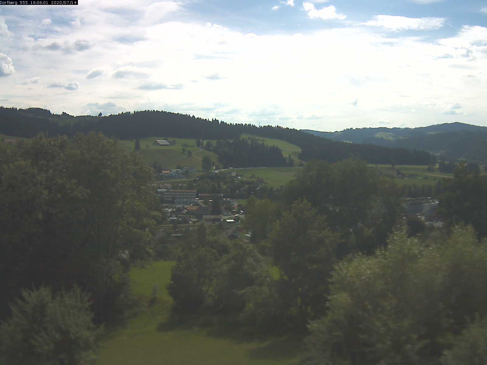 Webcam-Bild: Aussicht vom Dorfberg in Langnau 20200714-160601