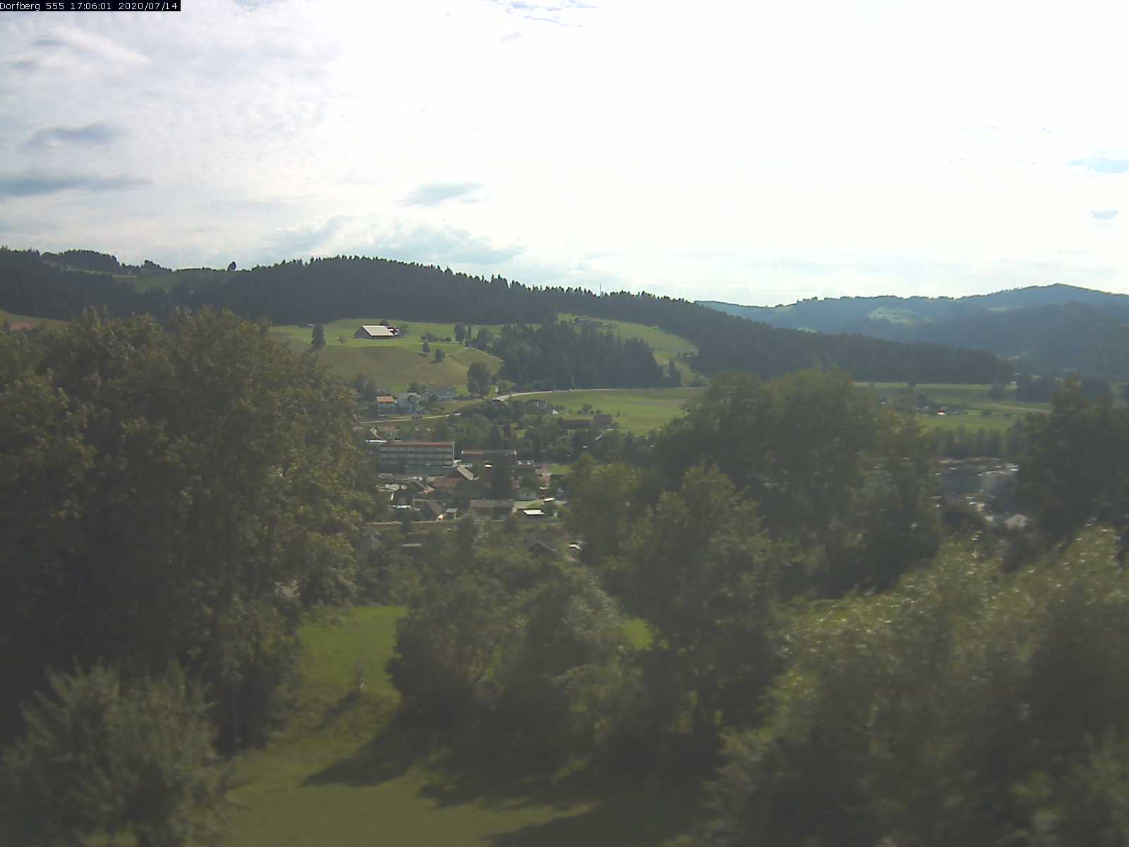 Webcam-Bild: Aussicht vom Dorfberg in Langnau 20200714-170601