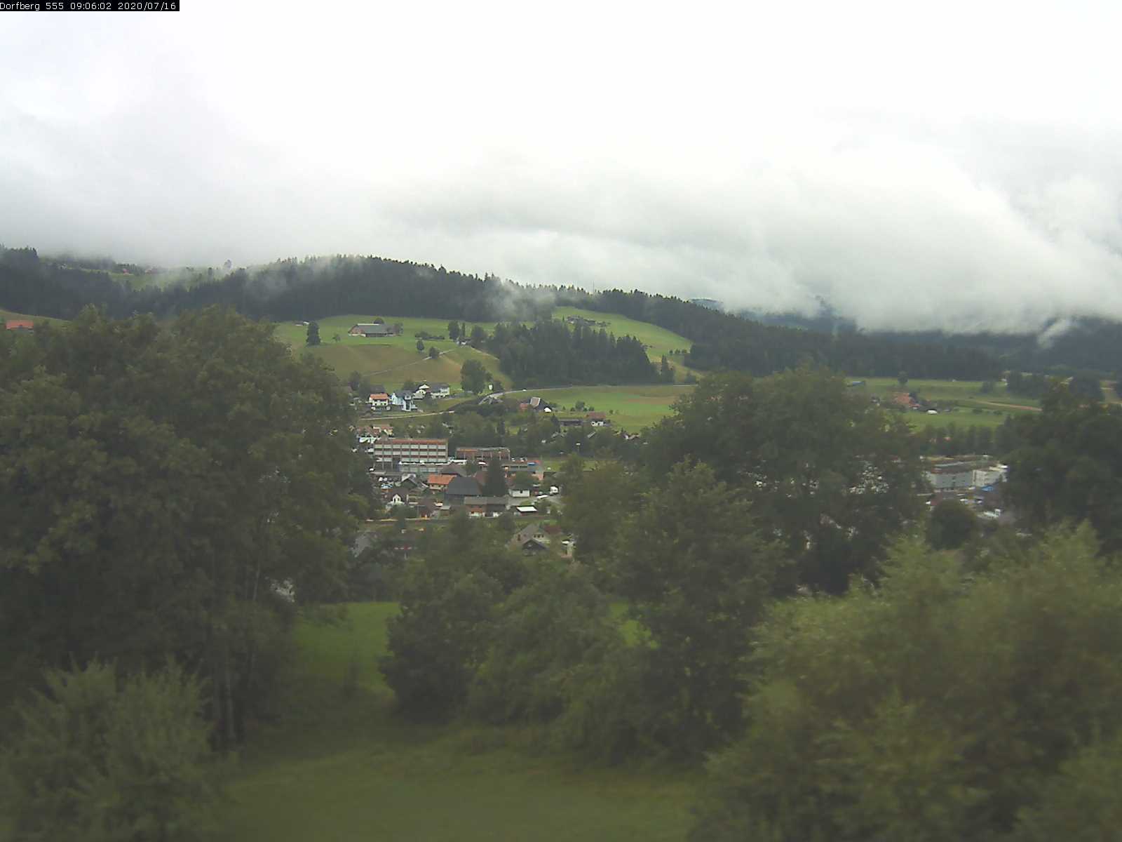 Webcam-Bild: Aussicht vom Dorfberg in Langnau 20200716-090601