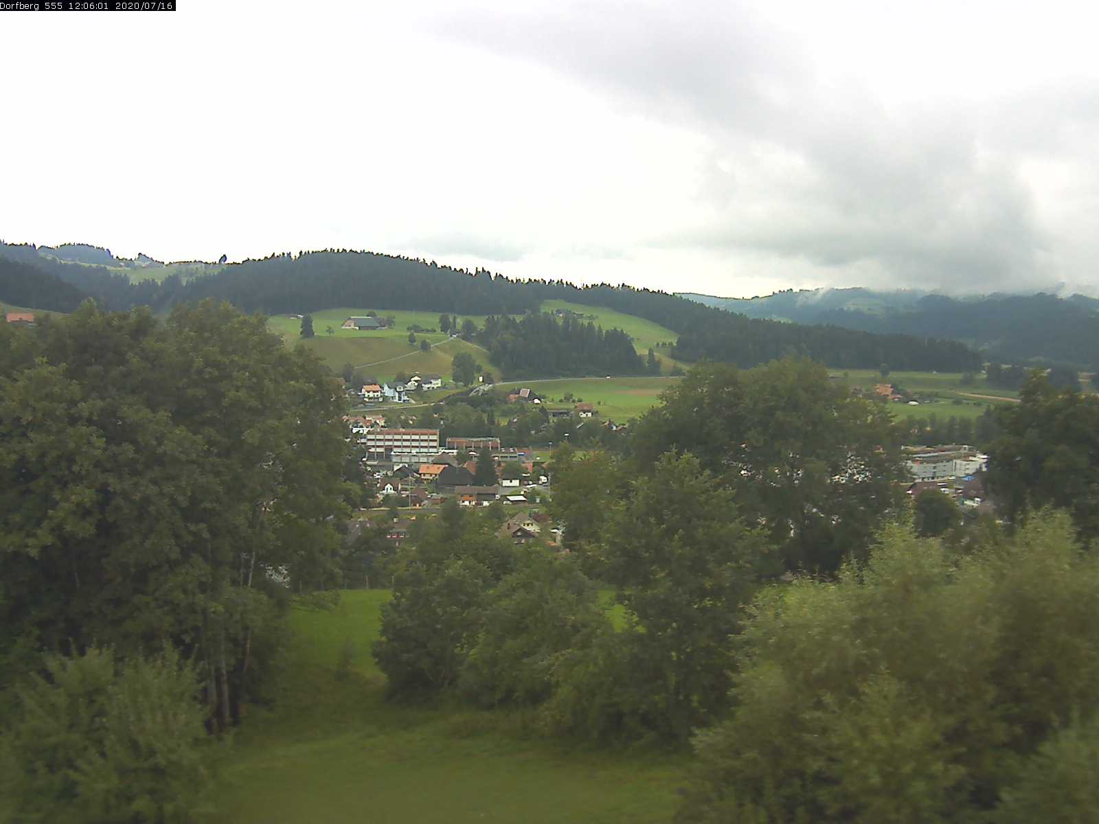 Webcam-Bild: Aussicht vom Dorfberg in Langnau 20200716-120601