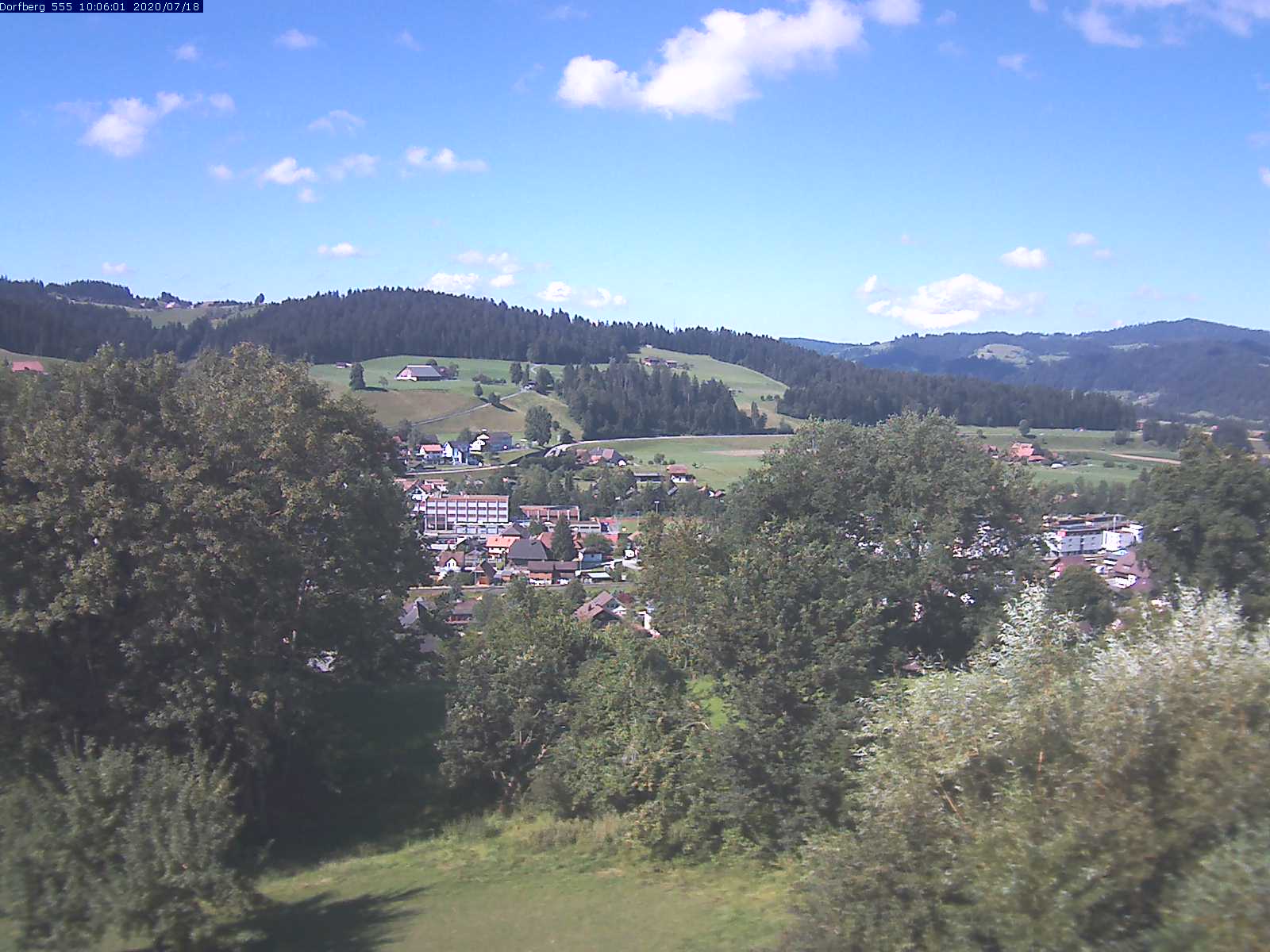 Webcam-Bild: Aussicht vom Dorfberg in Langnau 20200718-100601