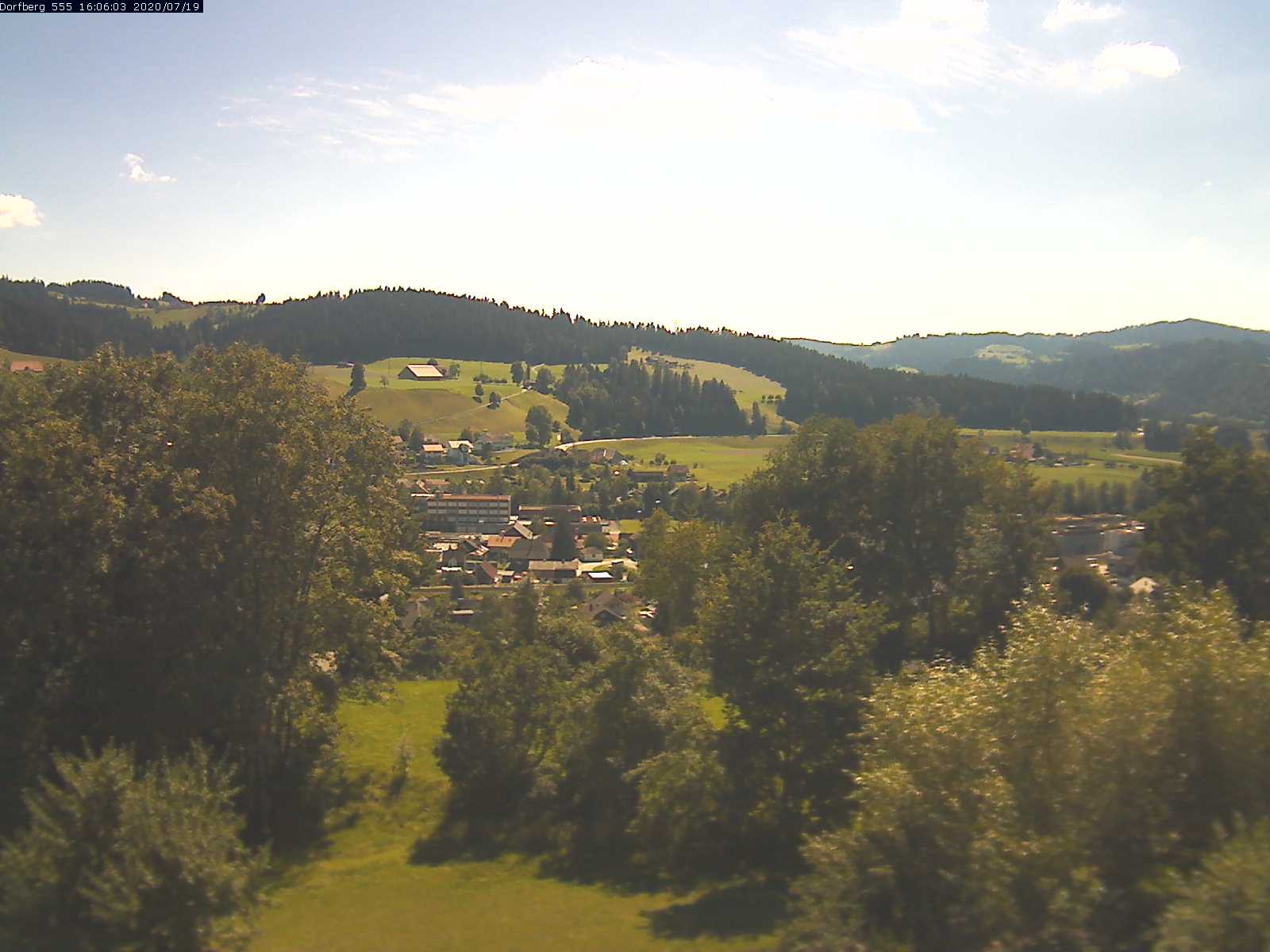 Webcam-Bild: Aussicht vom Dorfberg in Langnau 20200719-160602