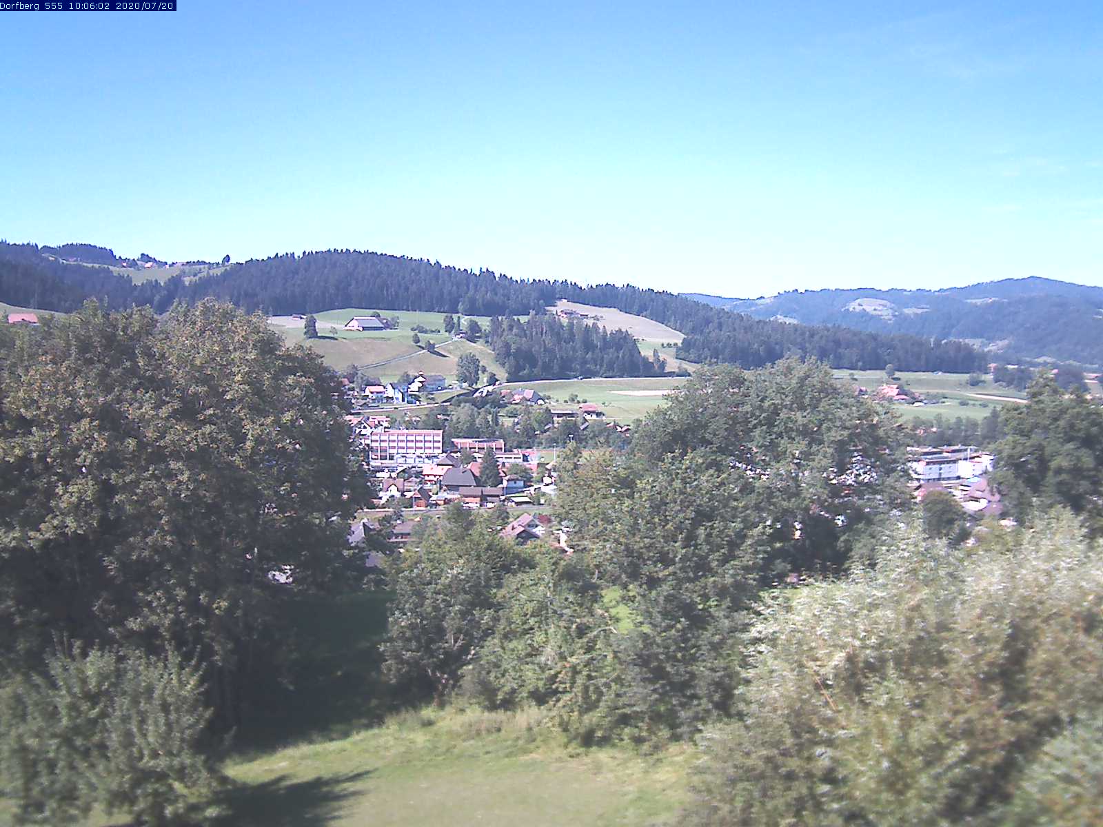 Webcam-Bild: Aussicht vom Dorfberg in Langnau 20200720-100601