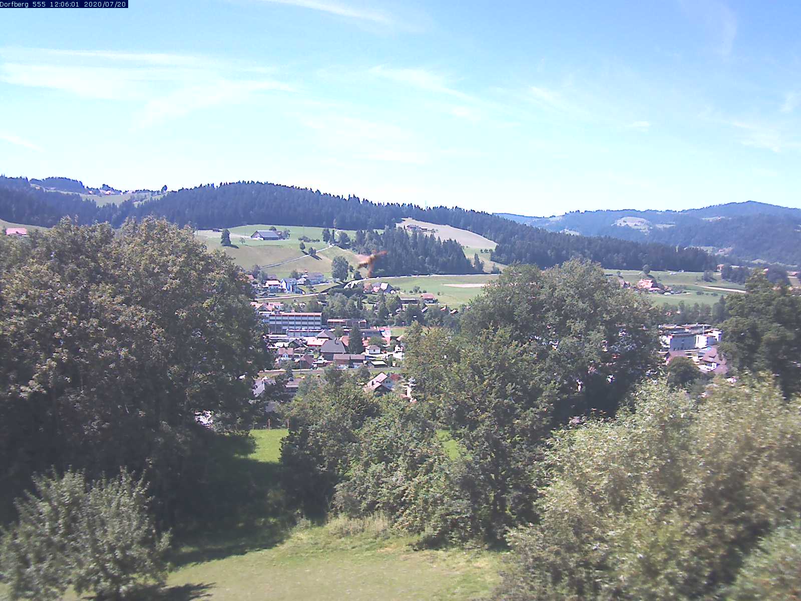 Webcam-Bild: Aussicht vom Dorfberg in Langnau 20200720-120601