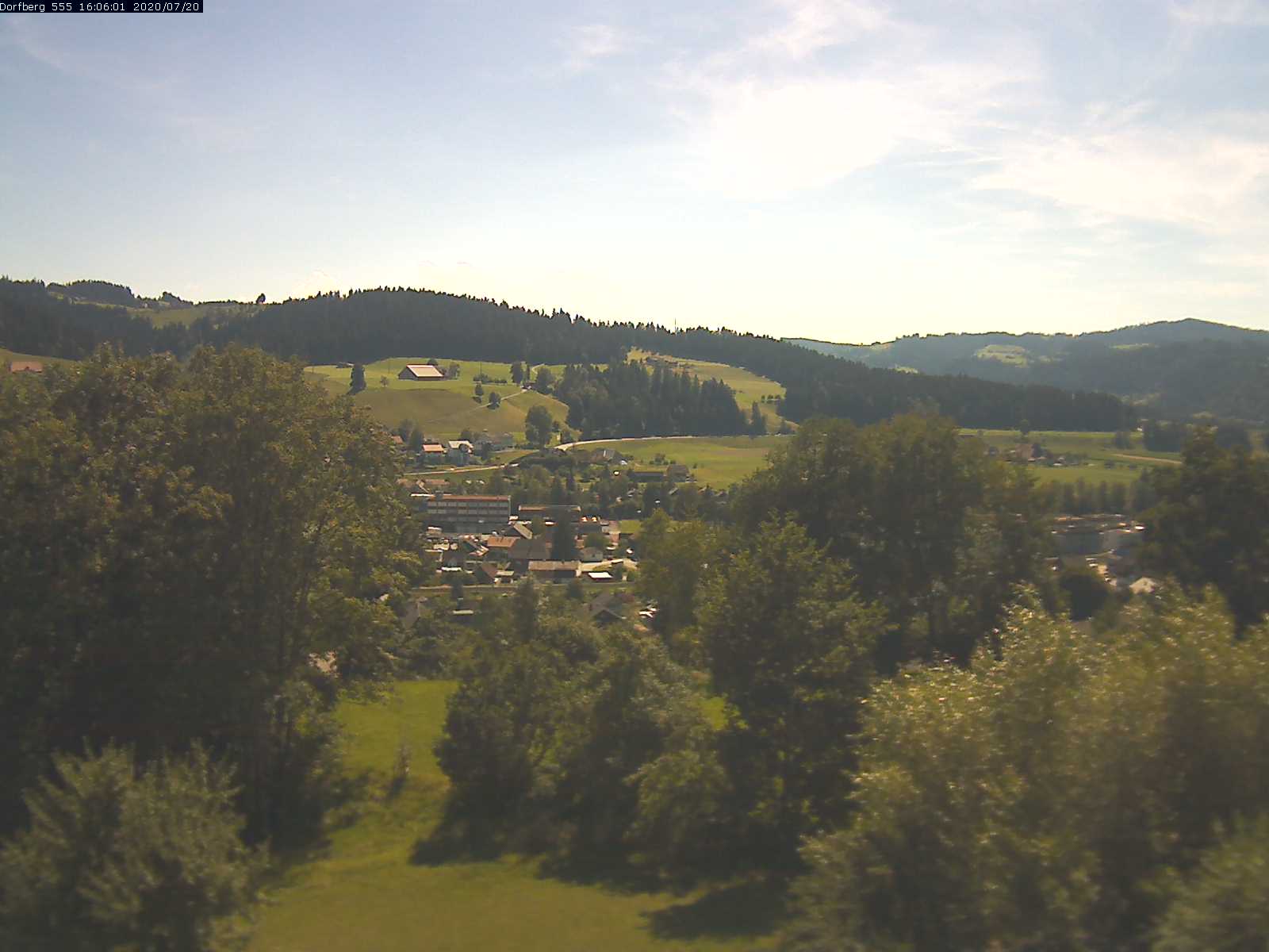 Webcam-Bild: Aussicht vom Dorfberg in Langnau 20200720-160601