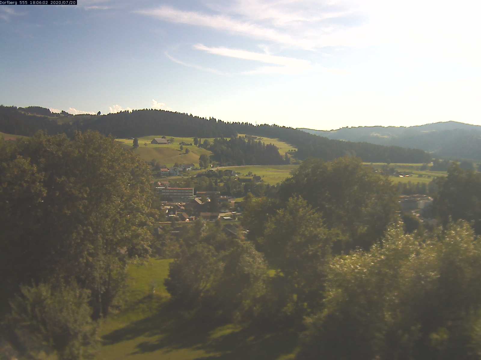 Webcam-Bild: Aussicht vom Dorfberg in Langnau 20200720-180601