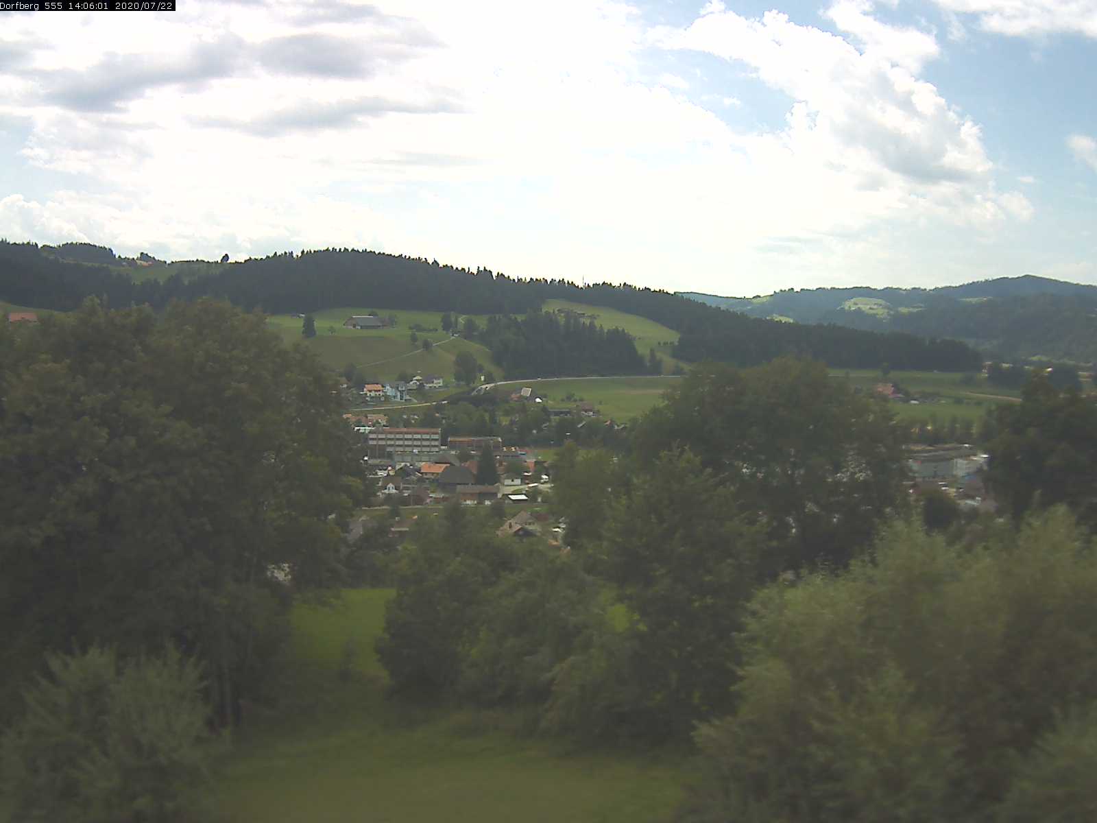 Webcam-Bild: Aussicht vom Dorfberg in Langnau 20200722-140601