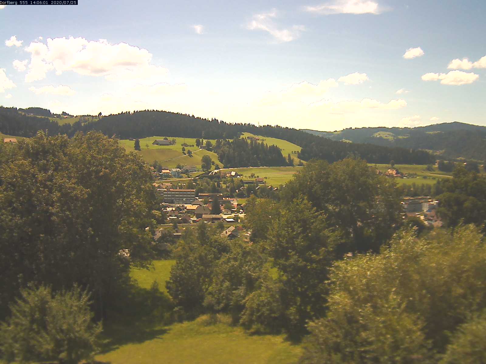 Webcam-Bild: Aussicht vom Dorfberg in Langnau 20200725-140601
