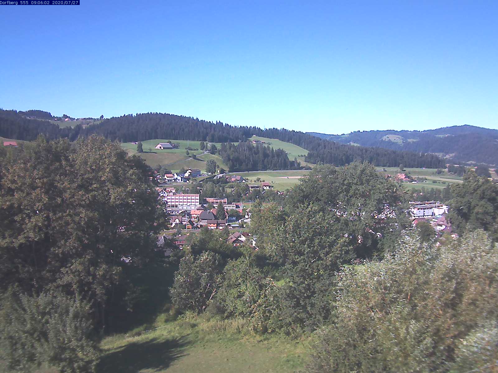 Webcam-Bild: Aussicht vom Dorfberg in Langnau 20200727-090601